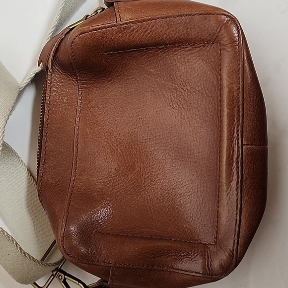 Madewell Brown Leather Transport Crossbody Camera Bag With Adjustable Strap - Picture 3 of 13